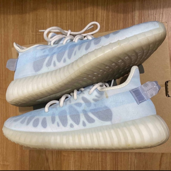 Blue Water Yeezy 350 Baby Blue Mono Ice Yeezy 35 V2 Blue Water